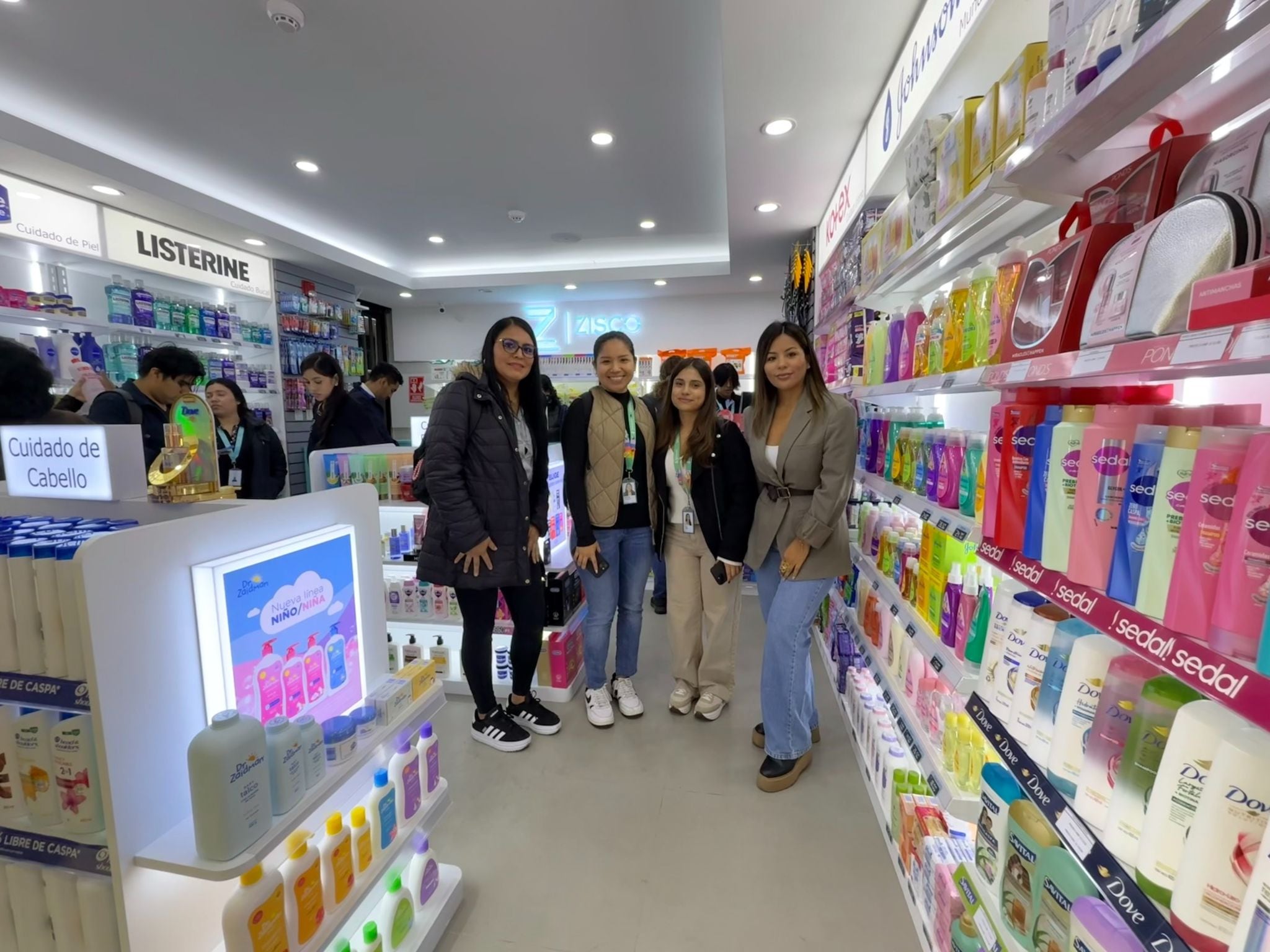 Con un crecimiento de 20% este año, Zisco avanza hacia su etapa de descentralización. La empresa abrirá su sexta tienda en Cusco y ampliará su portafolio, impulsada por la demanda de productos de consumo, higiene y skin care. Foto: Zisco