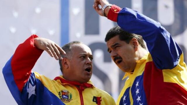El segundo del chavismo pide expulsar a funcionarios que firmaron para revocar a Maduro