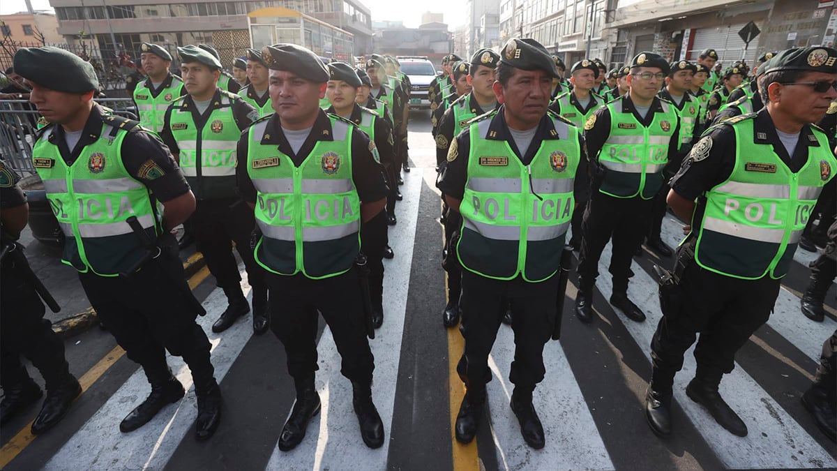Gobierno autorizó el pago para policiales que quieran trabajar durante sus vacaciones. | Foto: Andina