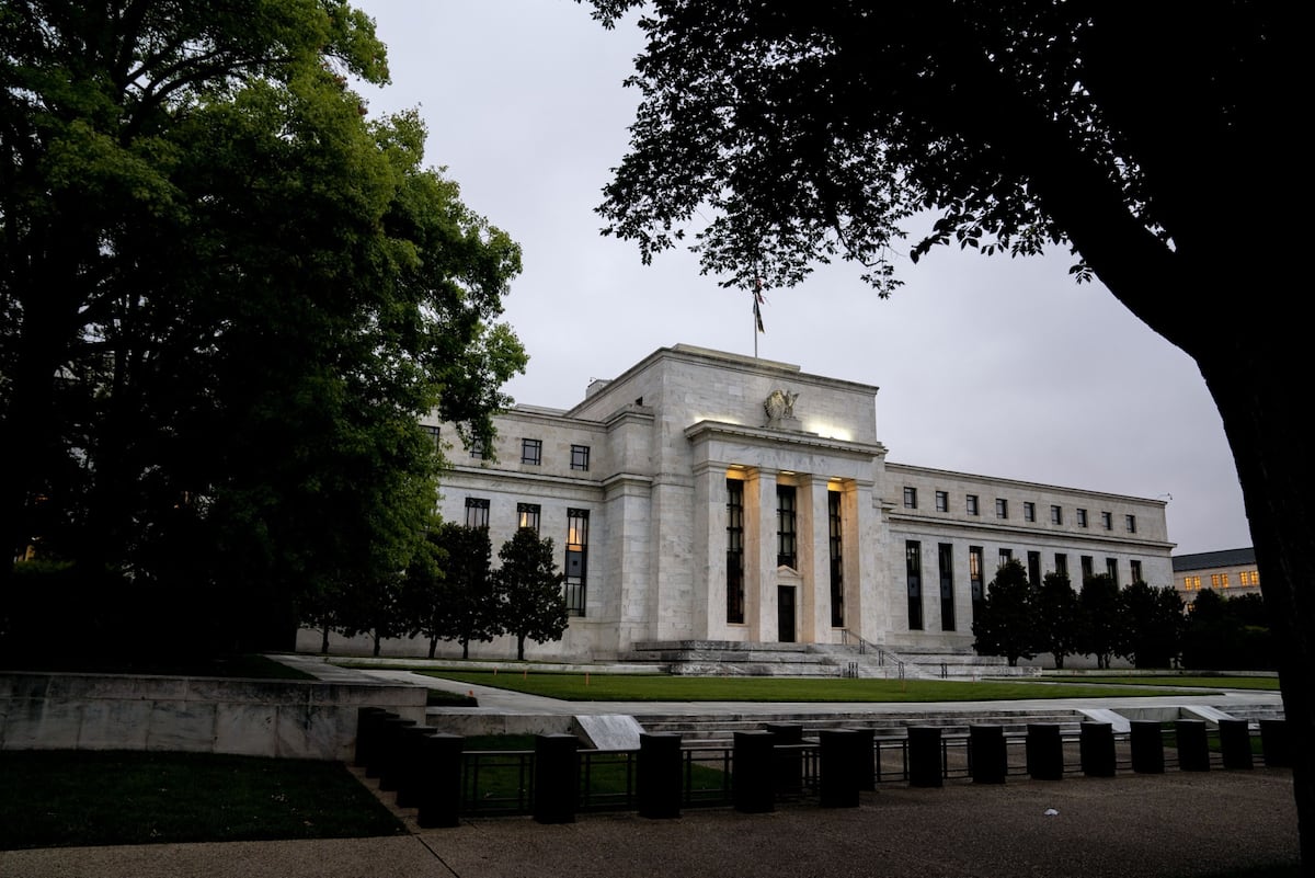 Kevin Warsh debe esforzarse por cumplir con el deber de la Fed y, así, lograr una inflación baja, independientemente de las presiones políticas a las que se enfrente.