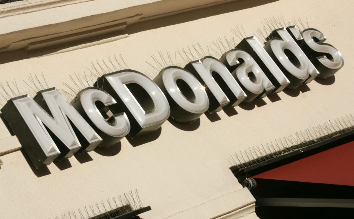 Mc Donald's es una de las cadenas de restaurantes de comida rápida que seguirá funcionando durante el Día de Acción de Gracias (Foto: AFP)