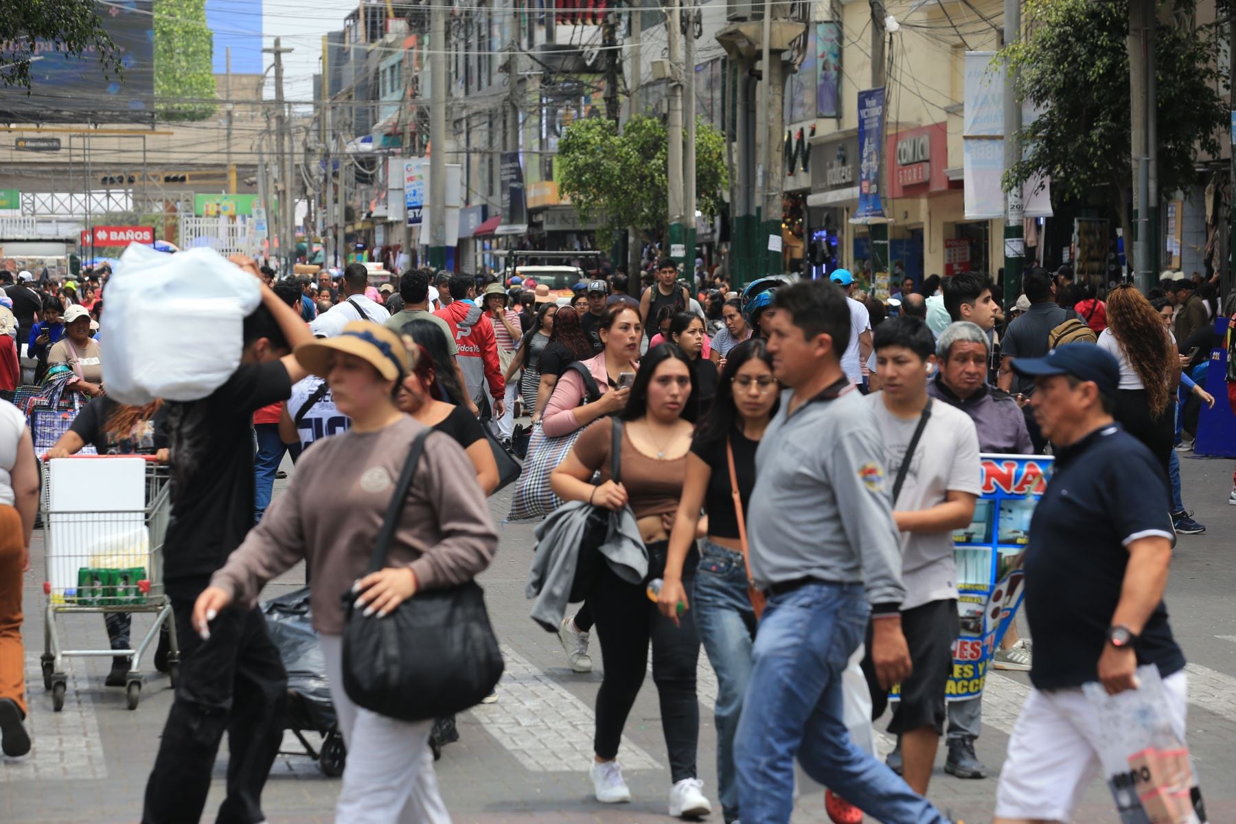 Los precios en Lima Metropolitana repuntan en febrero. (Foto: Andina)