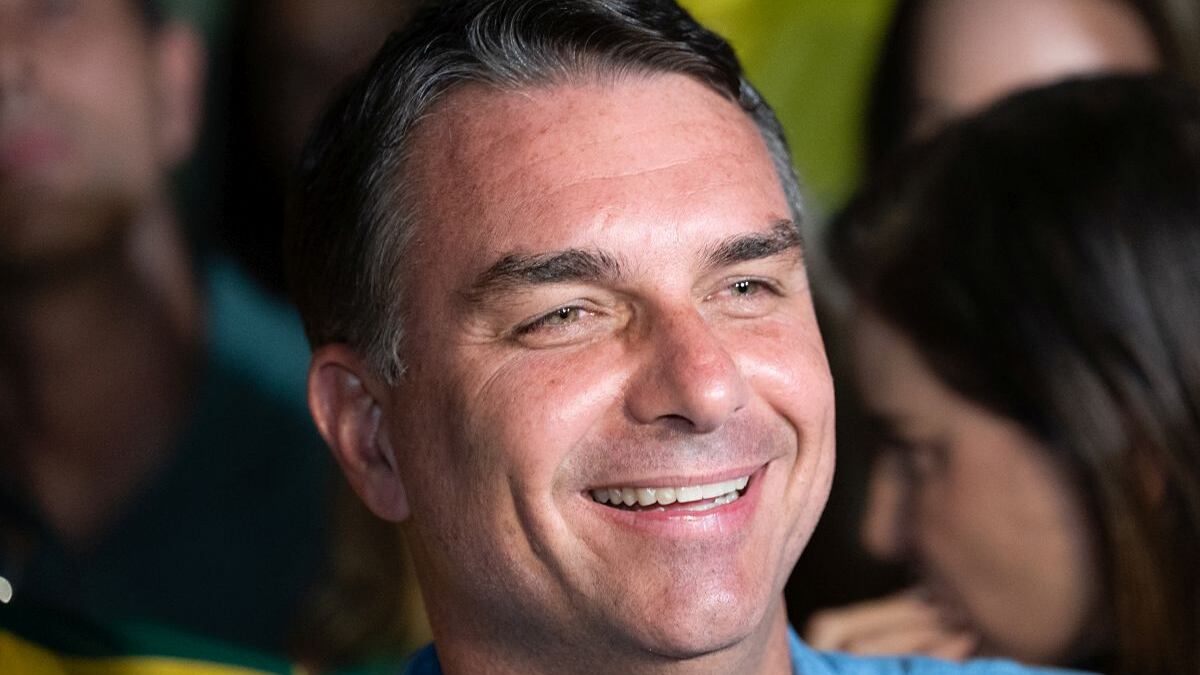 Elecciones en Brasil: Bolsonaro suma apoyo clave de cara a segunda vuelta contra Lula