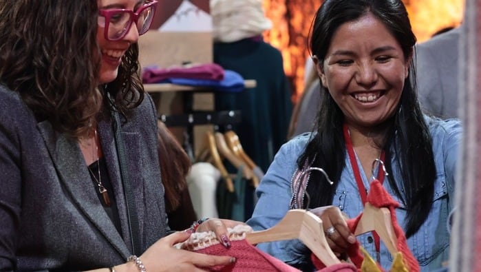 El evento busca conectar a productores textiles con potenciales compradores y ampliar sus oportunidades comerciales. Conoce dónde se realiza, cuál es el horario de atención y qué actividades ofrece. Foto: Mincetur