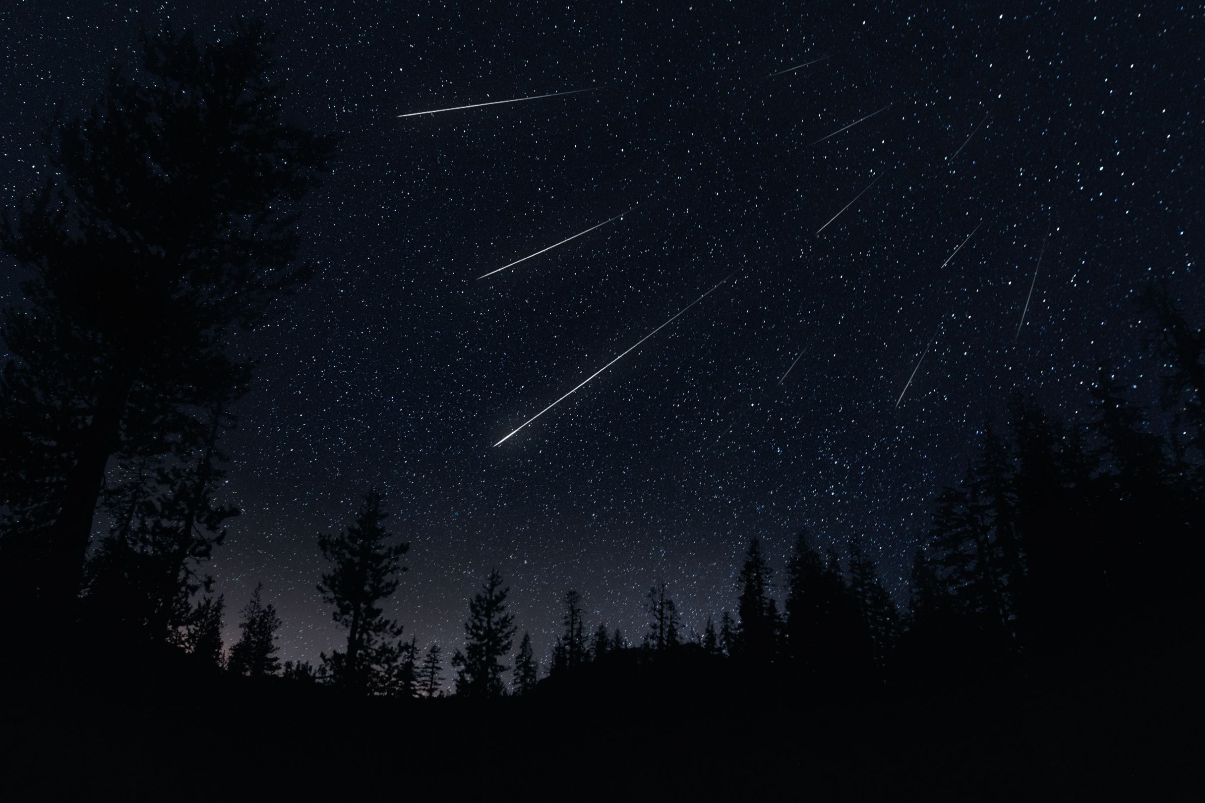 Para disfrutar de Venus, las Perseidas y la Vía Láctea no será necesario ningún equipo especial (Foto: bymuratdeniz / iStock)
