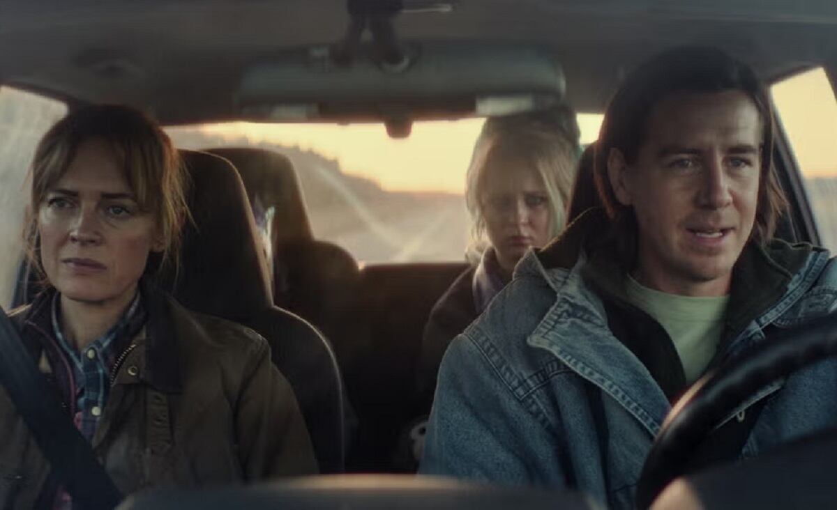 Josephine Bornebusch interpreta a Stella, Pål Sverre Hagen interpreta a Gustav y Sigrid Johnson interpreta a Anna en la película sueca "Aprender a soltar" (Foto: Netflix)