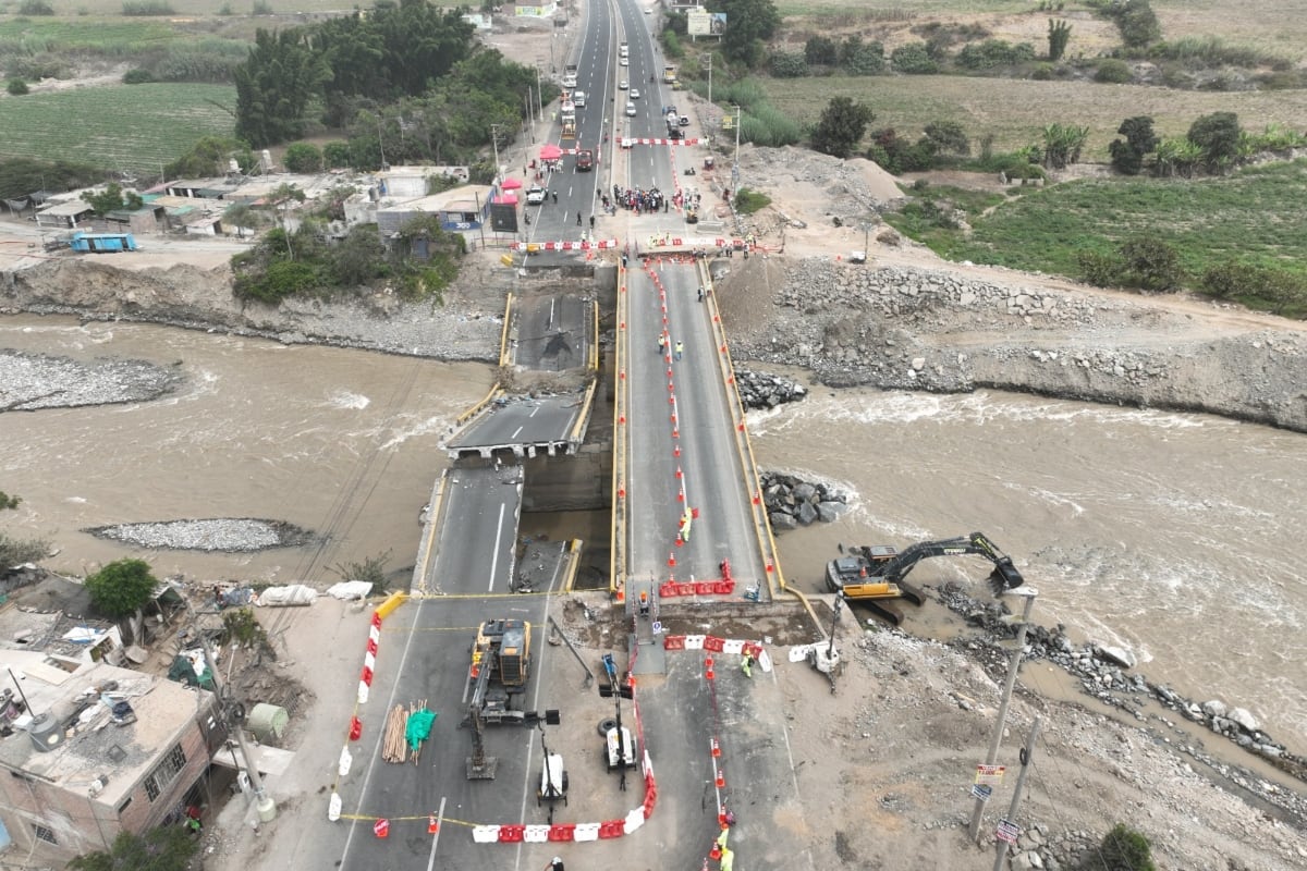 Ministerio de Transportes solicitó en cinco ocasiones la autorización para intervenir la infraestructura colapsada. (Foto: Difusión)