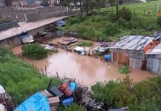 Pasco: caída de rocas por lluvias intensas causa daños en tumbas de cementerio Batanchaca
