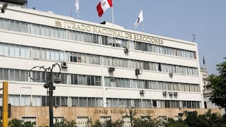 JEE advierte presunta información falsa en hojas de vida de López Chau y Vizcarra