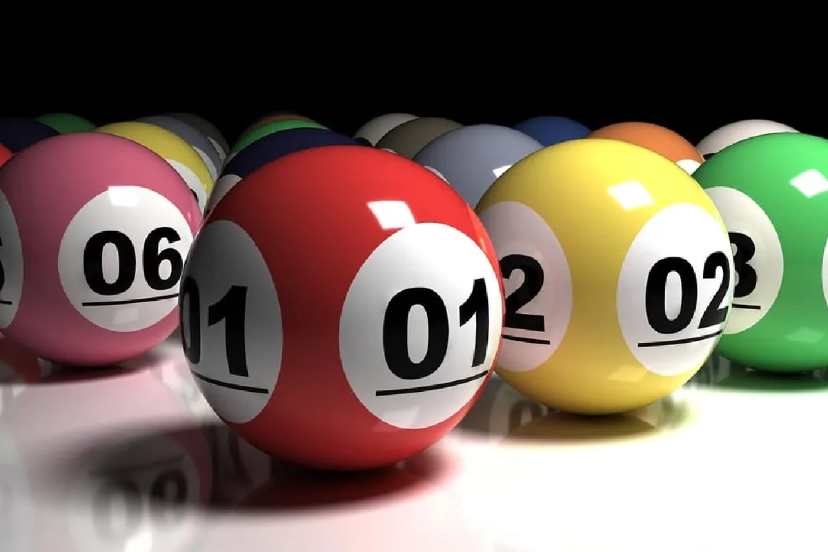 Hay dos tipos de bolillas en Powerball, las cuales van seleccionándose para una combinación final que de cuando en cuando arrojan un ganador (Foto: Freepik)