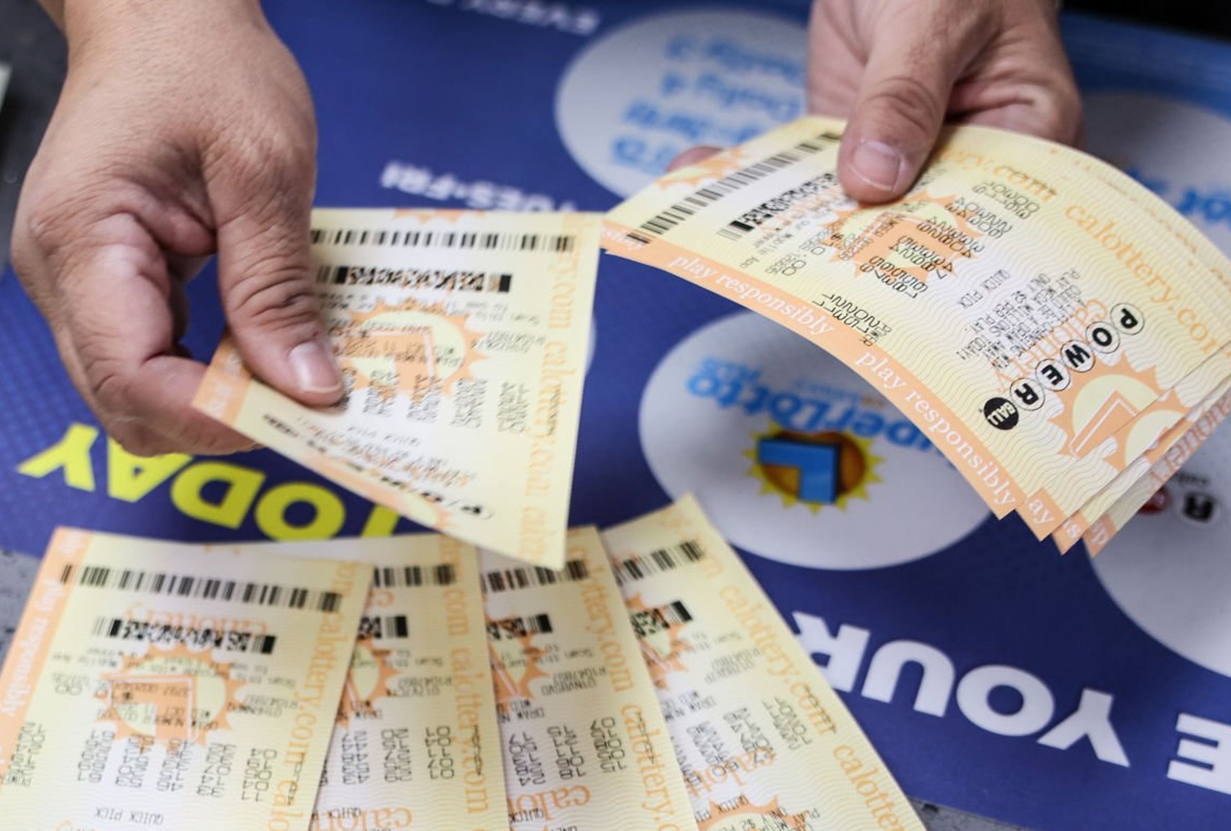 Conoce aquí cuál es el local en New Jersey donde se vendió el boleto de Powerball ganador de $50 mil. (Foto: Jay L. Clendenin / Los Angeles Times vía Getty Images)