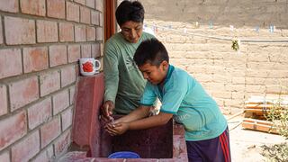 Un millón de peruanos accedió a créditos para soluciones de agua y saneamiento