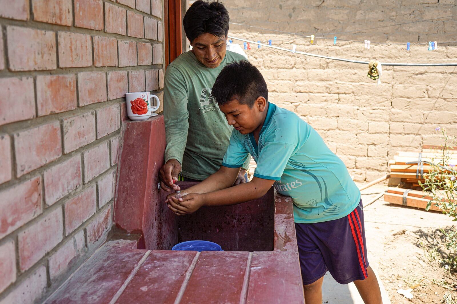 El proyecto Watercredit - FEPCMAC también ha facilitado la realización de talleres presenciales y virtuales, dirigidos al equipo comercial de las once cajas municipales