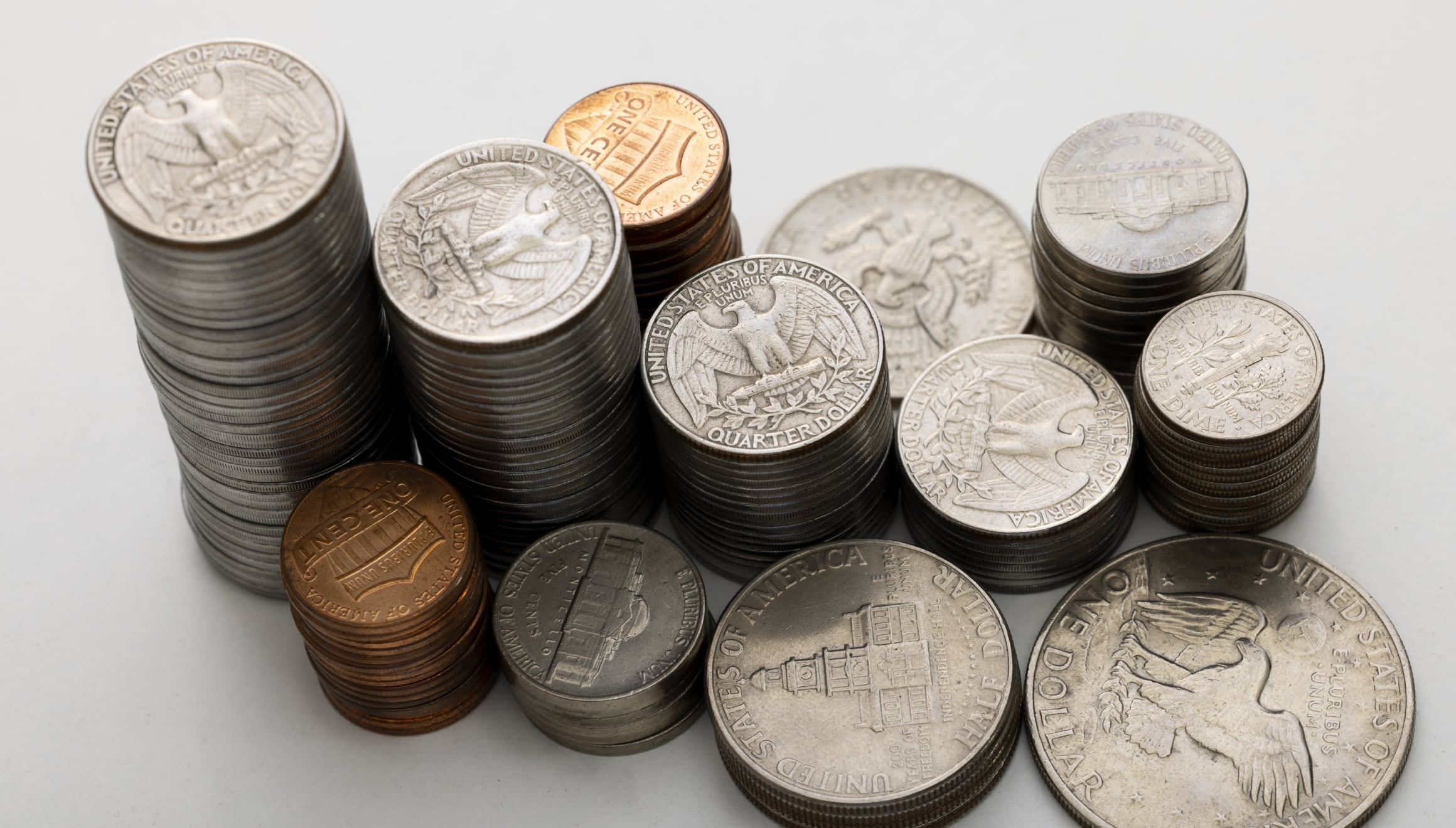 Hay monedas estadounidenses muy antiguas que pueden valer muchísimo dinero (Foto: Freepik)