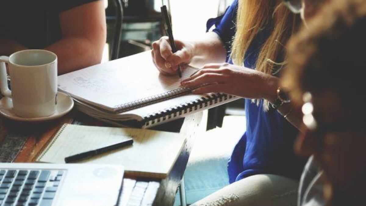 Optimismo para contratar en el corto plazo aumenta, sobre todo en dos sectores clave