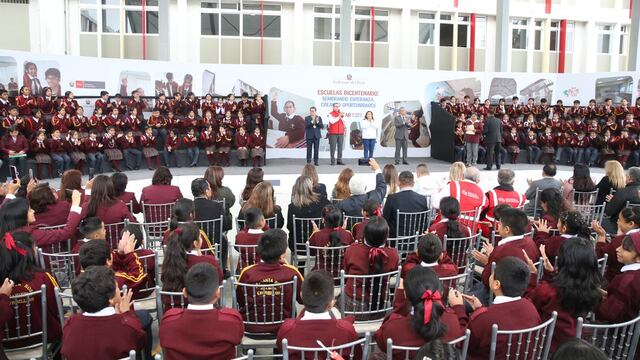 Gobierno entregó sexta Escuela Bicentenario