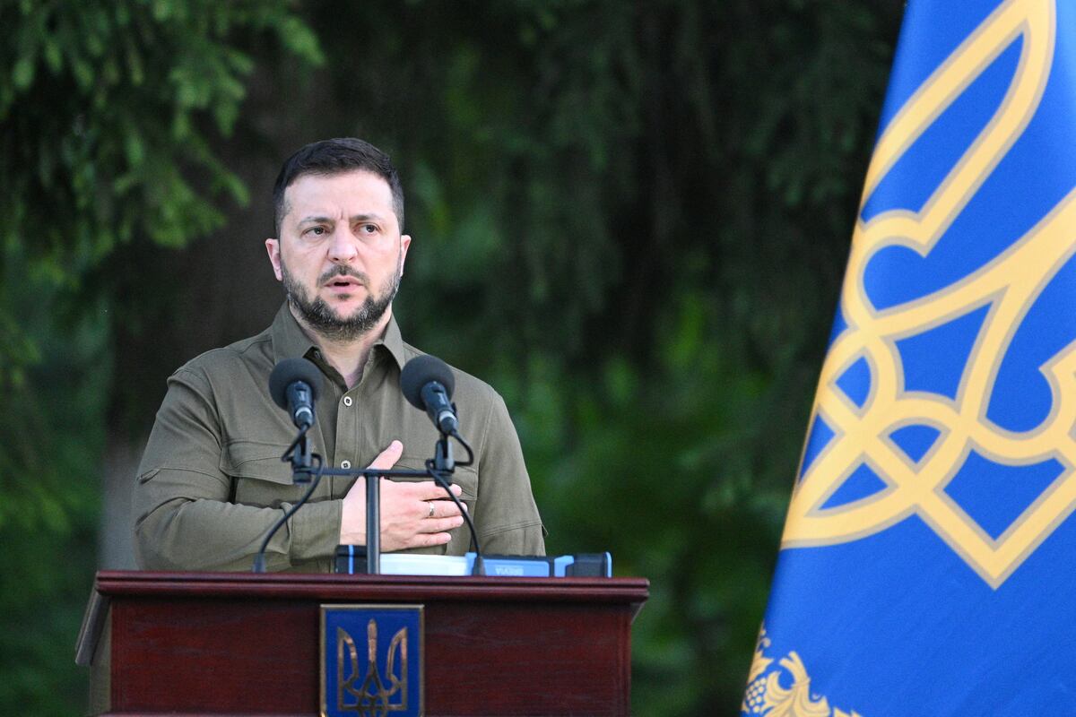 Se prevé que las necesidades de mano de obra crezcan “exponencialmente” para afrontar la reconstrucción, dijo el Ministerio de Economía de Ucrania. (Foto de YURIY DYACHYSHYN / AFP)