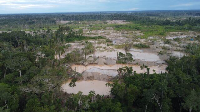 Mercurio y minería ilegal en Perú: Cómo amenaza a la Amazonía 