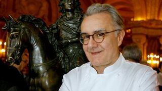 El chef Alain Ducasse llega por la sazón y quizás por los negocios