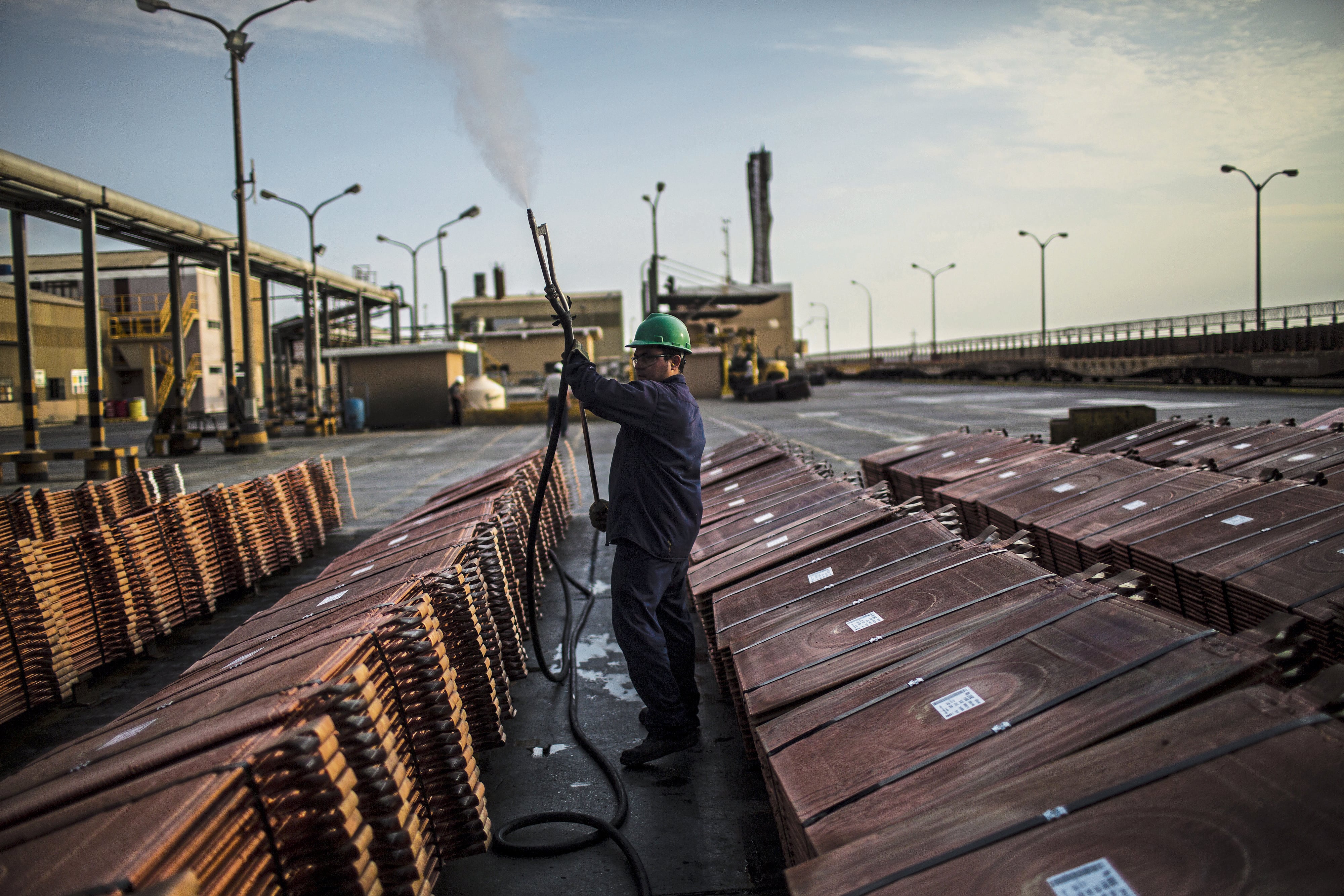 La estructura exportadora continúa fuertemente concentrada en las tres principales operaciones cupríferas del país. Foto: Dado Galdieri/Bloomberg