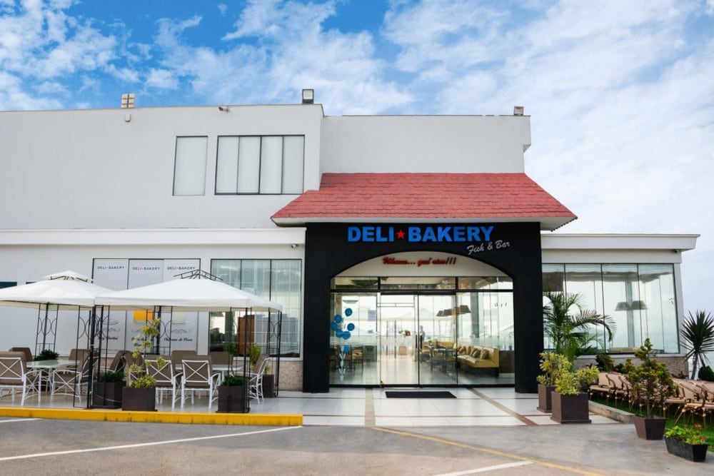 Los locales de ruta ubicados en la Panamericana Sur (kilómetros 88 y 167) y Norte, así como los de destino en Ancón y La Punta, elevan sus ventas en verano y feriados largos por el flujo de viajeros hacia las playas.