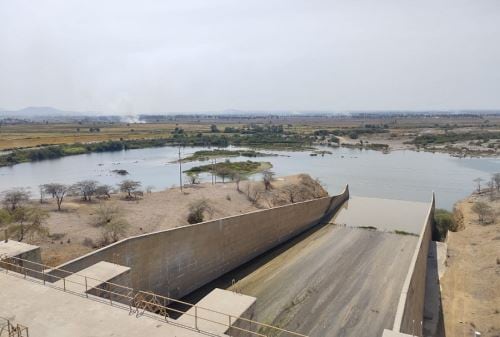 El reservorio de Poechos, vital para el abastecimiento de agua en el valle del Chira, continúa sin la capacidad de abastecimiento necesaria debido problemas de colmatación e infraestructura.
