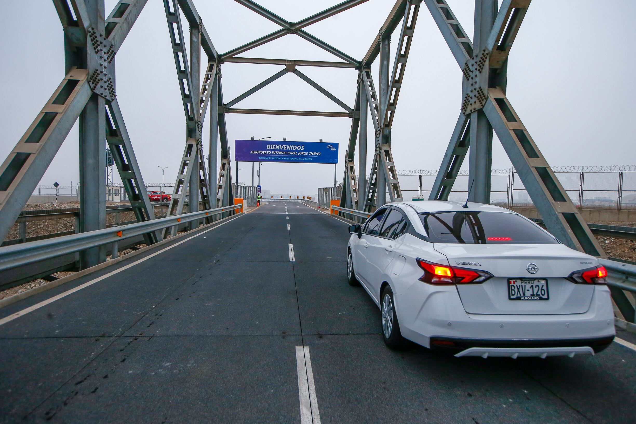 Puentes modulares que conducen al nuevo aeropuerto Jorge Chávez. (Foto: Fernando Sangama / @photo.gec)
