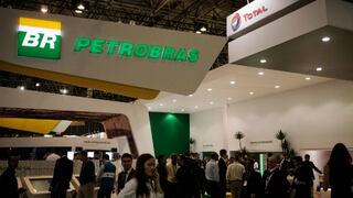 Petrobras vende participaciones en campos petrolíferos de presal a francesa Total