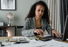 ¿La reducción de salarios puede considerarse hostilidad laboral? Esto dice una sentencia