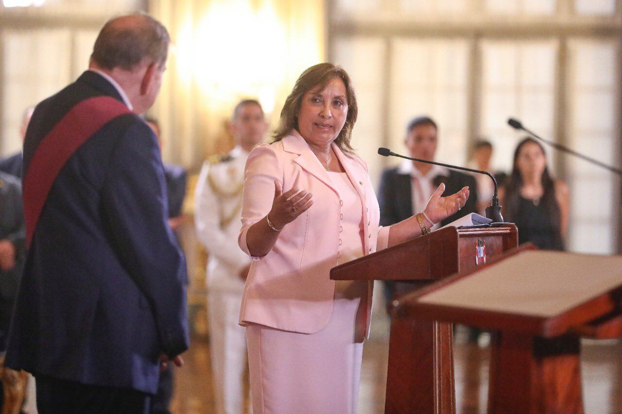 Dina Boluarte reconoció a Edmundo González como presidente legítimo de Venezuela. Foto: Presidencia.