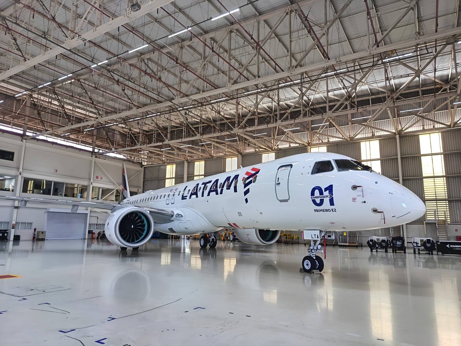LATAM pone a Perú entre sus opciones para expandir aviones de la nueva generación de Embraer