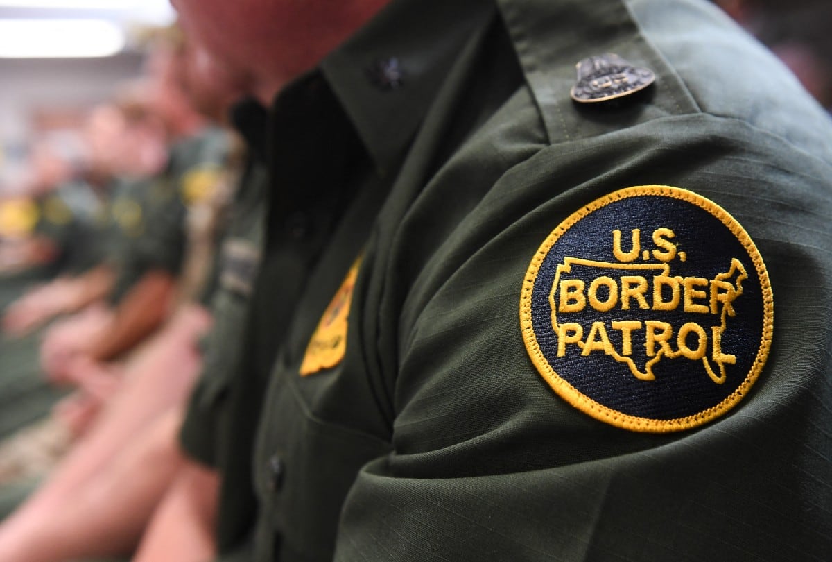 Texas desplegó Guardia Nacional, levantó barreras y reforzó la vigilancia en la frontera (Foto: SAUL LOEB / AFP)