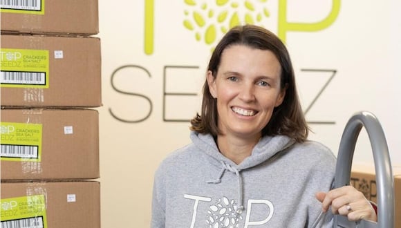 Viral | Rebecca Brady, directora ejecutiva y fundadora de Top Seedz, empresa de snacks con sede en Buffalo, Nueva York. (Instagram | topseedzsnacks)