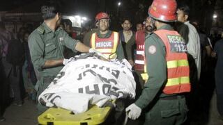 Suicida con bomba mata al menos a 38 personas en parque de Pakistán