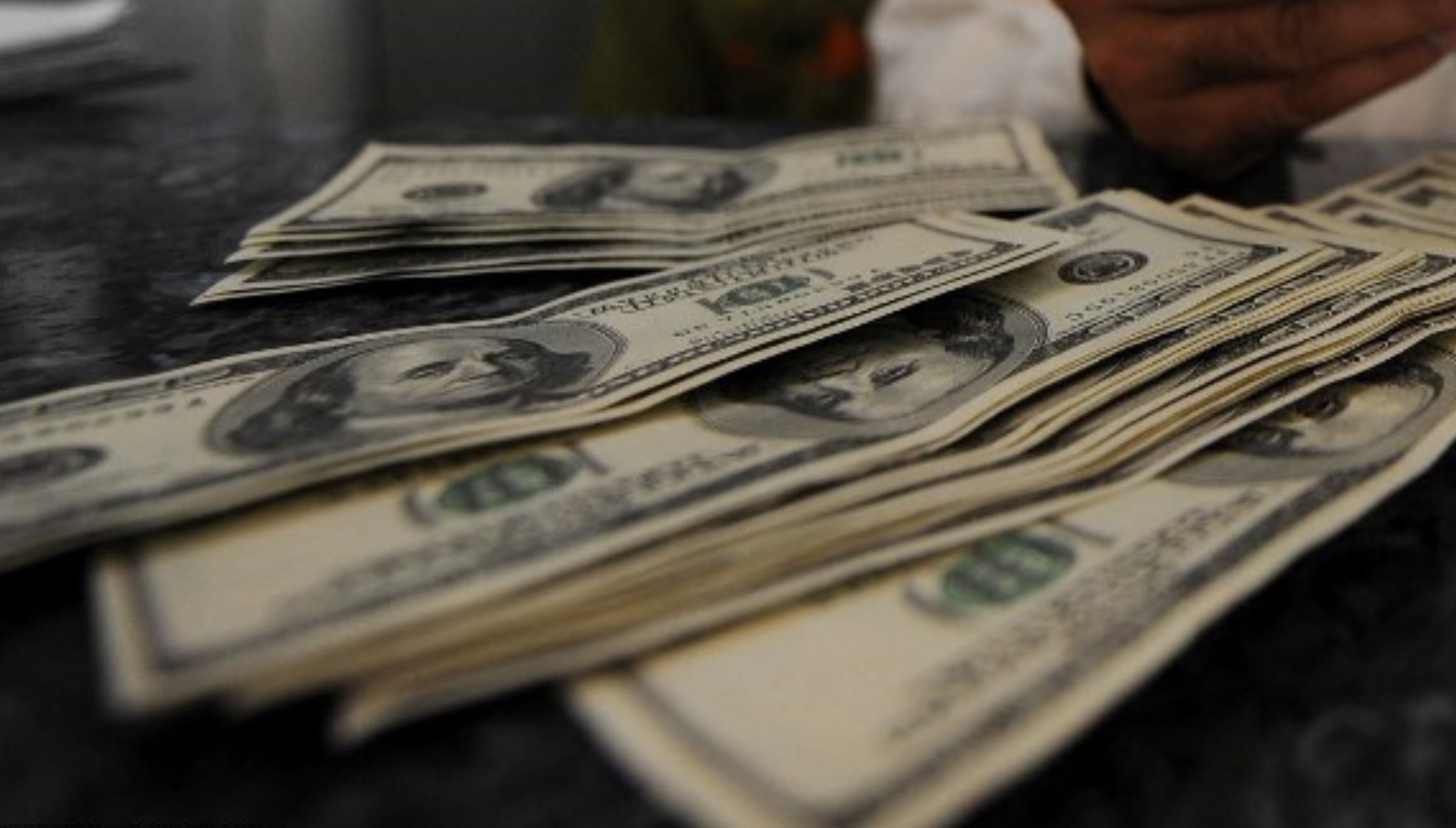 Una remesa es el envío de dinero que realiza una persona desde el extranjero a otra persona en su país de origen (Foto: Marvin Recinos / AFP)