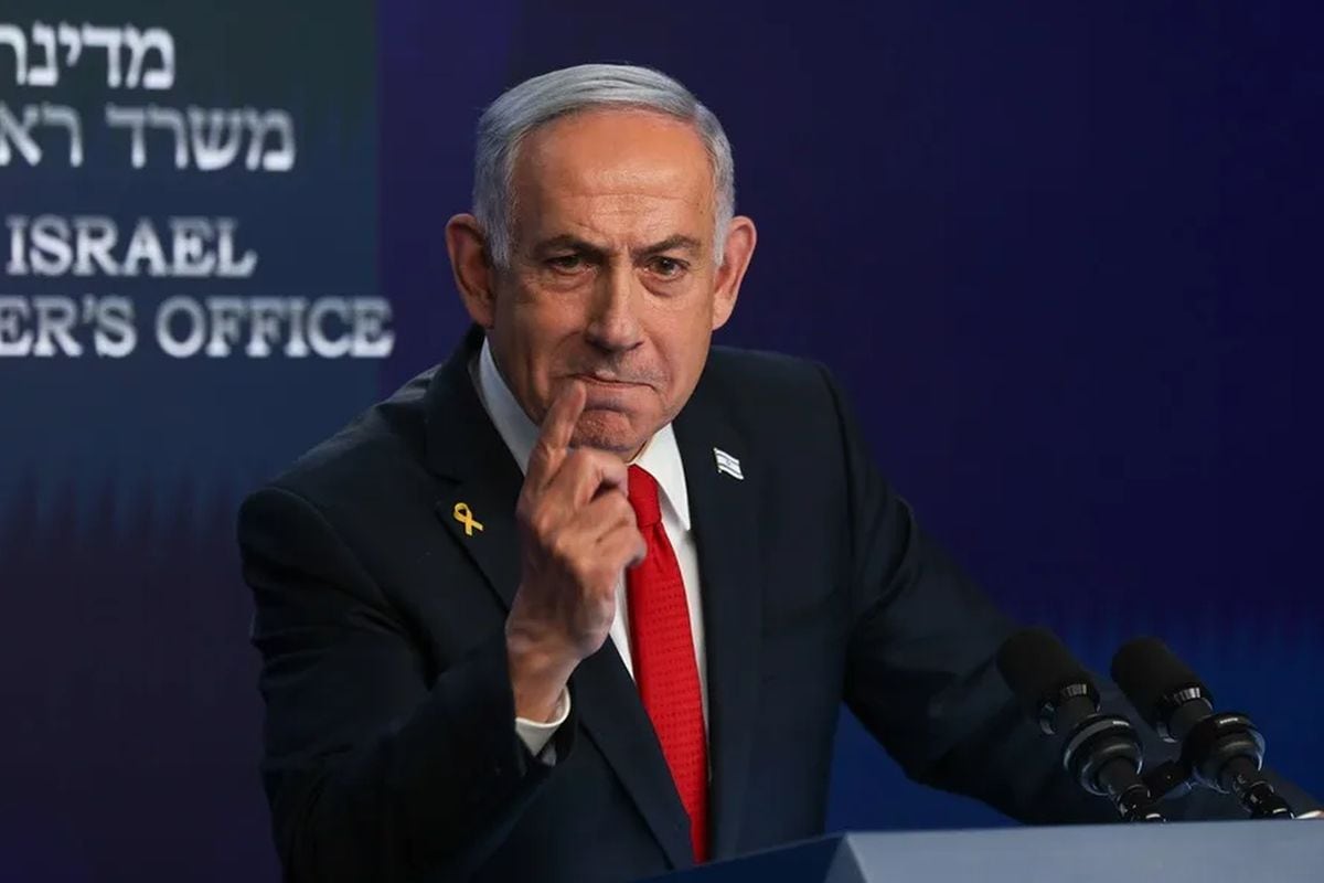 Benjamín Netanyahu advirtió que Israel responderá con mayor intensidad ante cualquier nuevo ataque de Irán. Foto: EFE/EPA/Ronen Zvulun/Pool