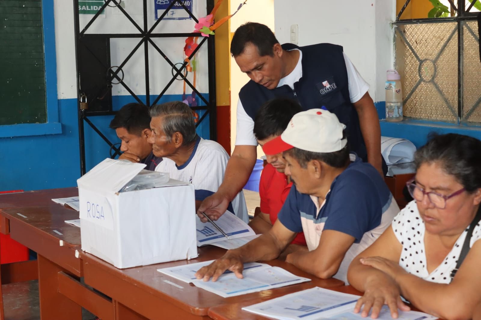La jornada se desarrolló, desde las 8:00 horas, en 4,211 locales –la mayoría de ellos, instituciones educativas– en todas las regiones del país. Foto: ONPE