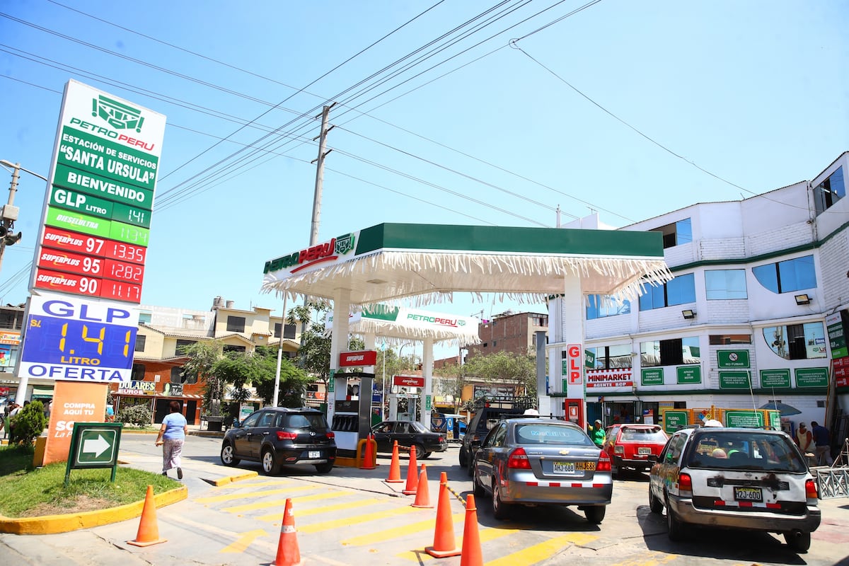 Demanda de derivados del petróleo y crudo supera los 300,000 barriles diarios (Foto: GEC)