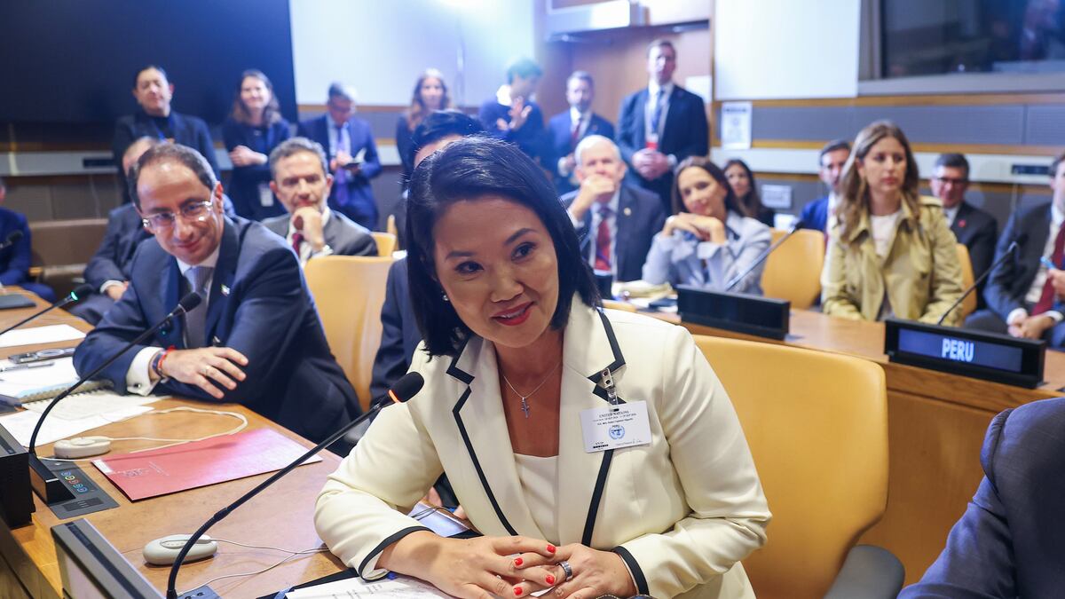 Poder Ejecutivo pide al Senado autorización para viajes de Keiko Fujimori a El Salvador y España