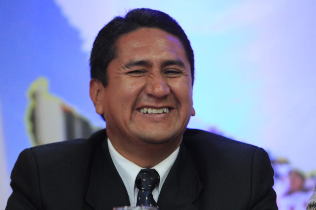 Vladimir Cerrón habría obtenido pasaporte de manera irregular por presunta organización criminal que operaba en Migraciones de Huancayo. (Foto: GEC)