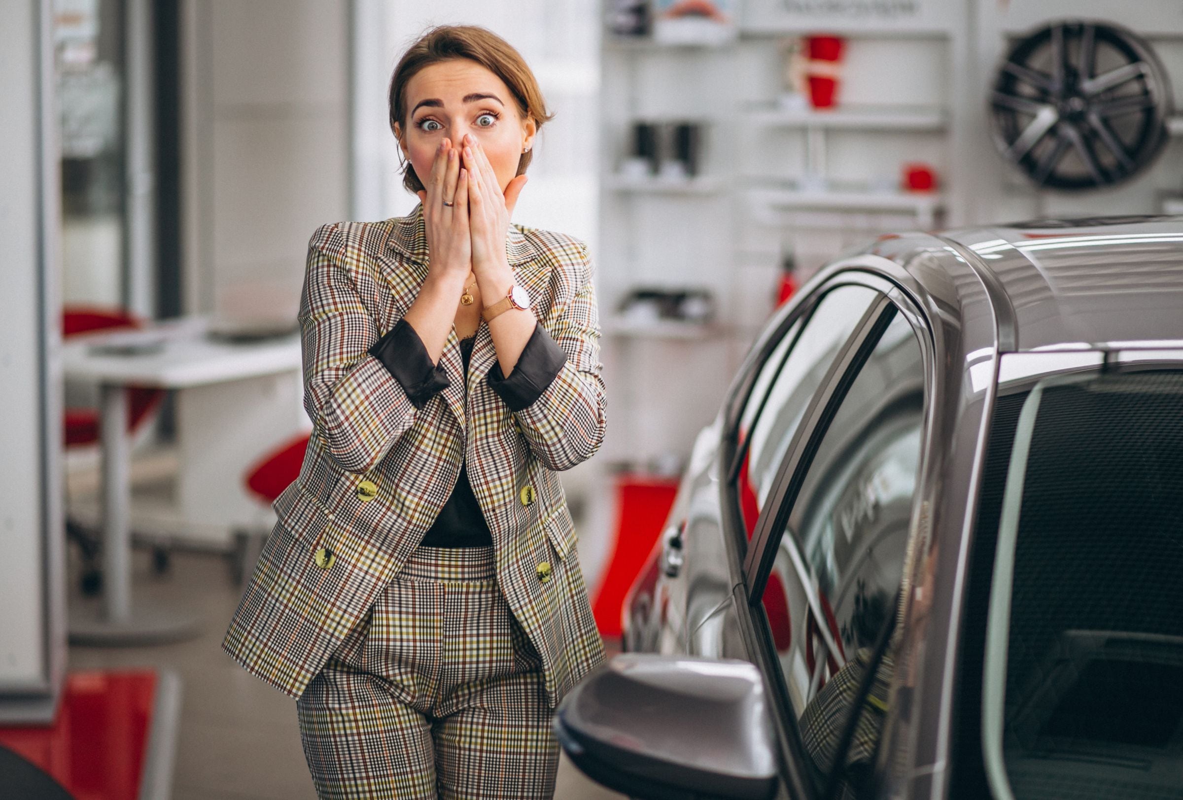 Los consumidores que hayan resultado afectados por el uso de productos alertados pueden reportar el incidente a través del Sistema de Alertas de Consumo. Foto: referencial / Freepik