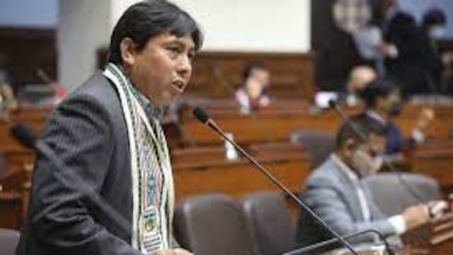Comisión de Ética aprueba  investigar a congresista Paul Gutiérrez