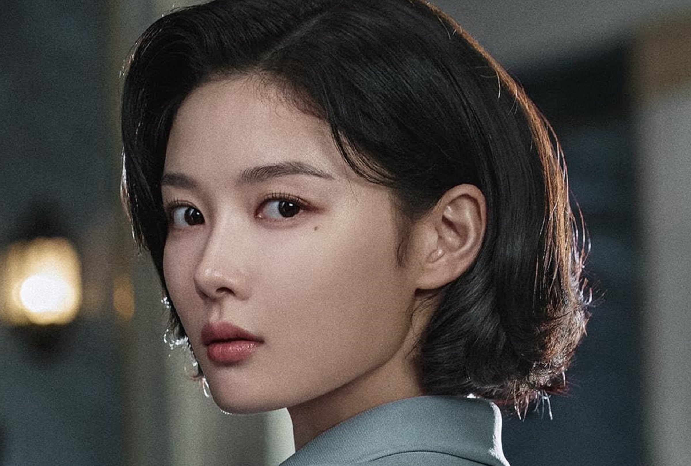 Park Jin-young da vida a la carterista Lee Ga-kyung, quien debe fingir ser una intérprete llamada Geum Seo-hee, en la serie surcoreana "100 días de engaño" (Foto: Studio Dragon/ Romantic Crew)
