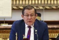 Salhuana cuestionó crédito para Petroperú: propone usarlo en incendios forestales