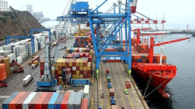 Adex ajusta proyección de caída de exportaciones a 7.7% de 5.9%
