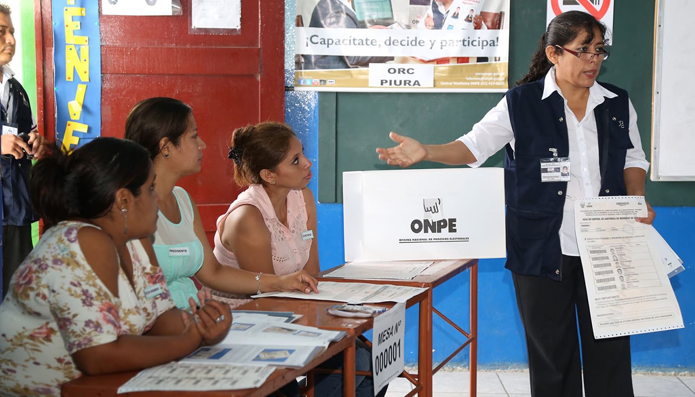 En total, son 834 mil ciudadanos los que han sido seleccionados para cumplir esta función en todo el país. | Foto: Andina