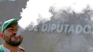 México prohíbe los vapeadores y cigarrillos electrónicos: qué efectos tendrá la reforma