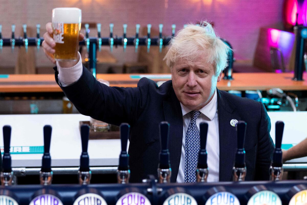 De momento, con 58 años, seguirá siendo diputado. (Foto: Dan Kitwood | AFP)