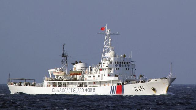 Produce y Marina de Guerra vigilan que barcos chinos no ingresen al mar peruano de forma irregular