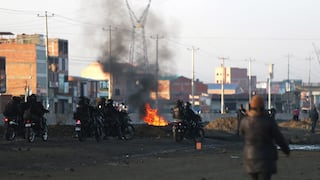 Bolivia recibe de Perú donación de cuatro toneladas de alimentos para ciudades bloqueadas